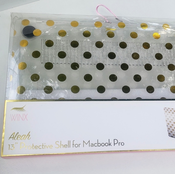 13" Protective Macbook Pro Shell - Picture 4 of 4